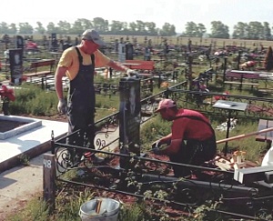 Установка памятника в Москве: как получить разрешение на установку и проехать на территорию кладбища